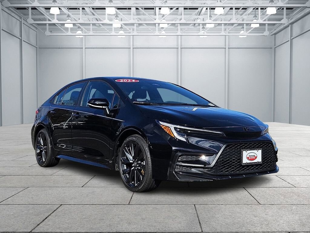 Used 2024 Toyota Corolla SE Sedan