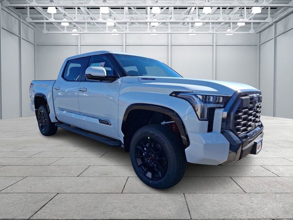 New 2025 Toyota Tundra i-FORCE MAX Platinum PLATINUM CREWMAX 5.5