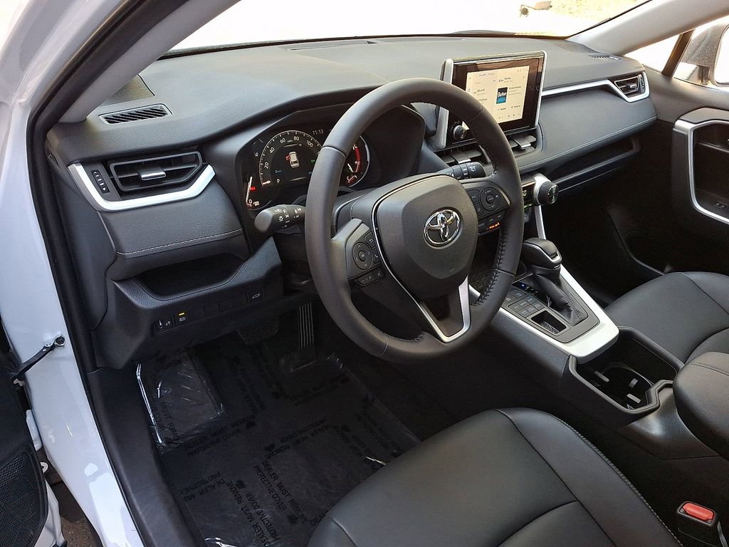 2025 Toyota RAV4 XLE Premium - Photo 25