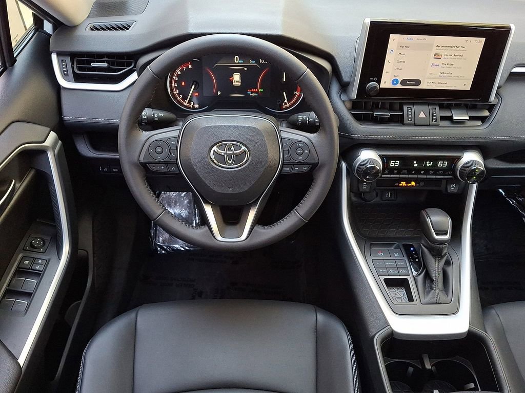 2025 Toyota RAV4 XLE Premium - Photo 12