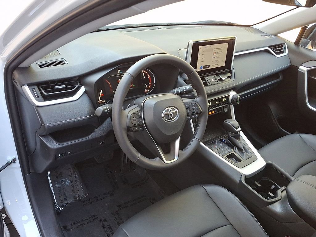 2025 Toyota RAV4 XLE Premium - Photo 25