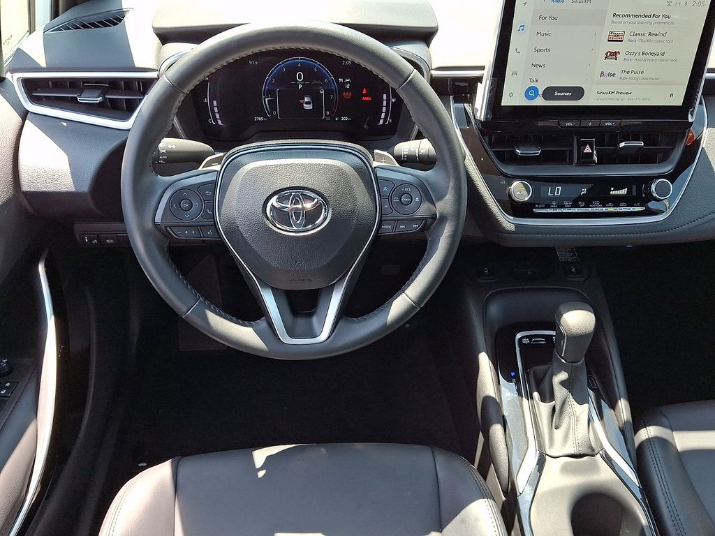 2025 Toyota Corolla XSE - Photo 12