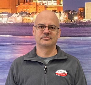 Staff member John Moro from ID_9b1848