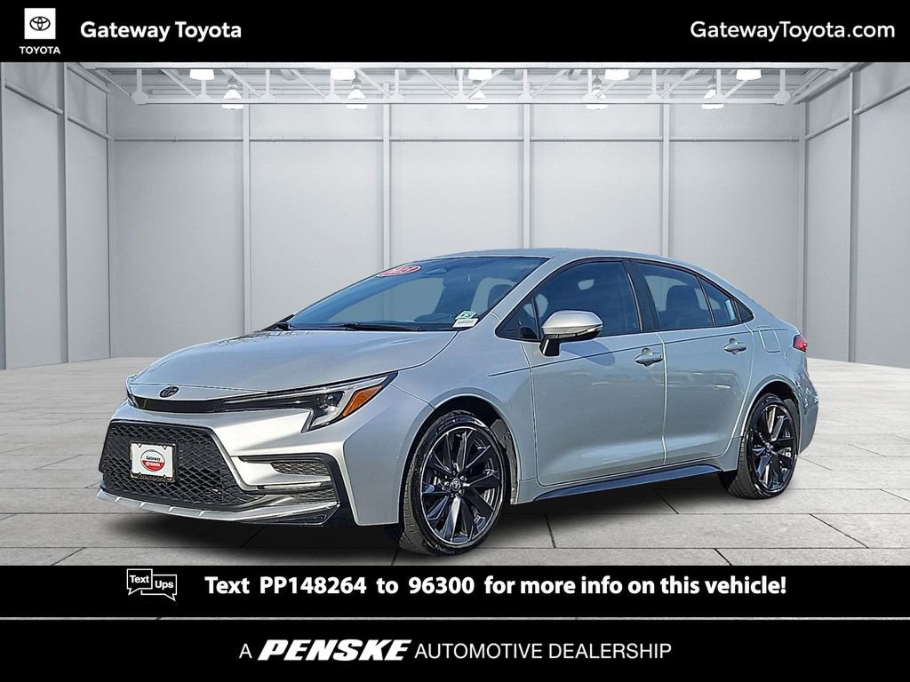 2023 Toyota Corolla SE's photo