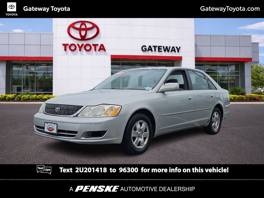 2002 Toyota Avalon Sedan 