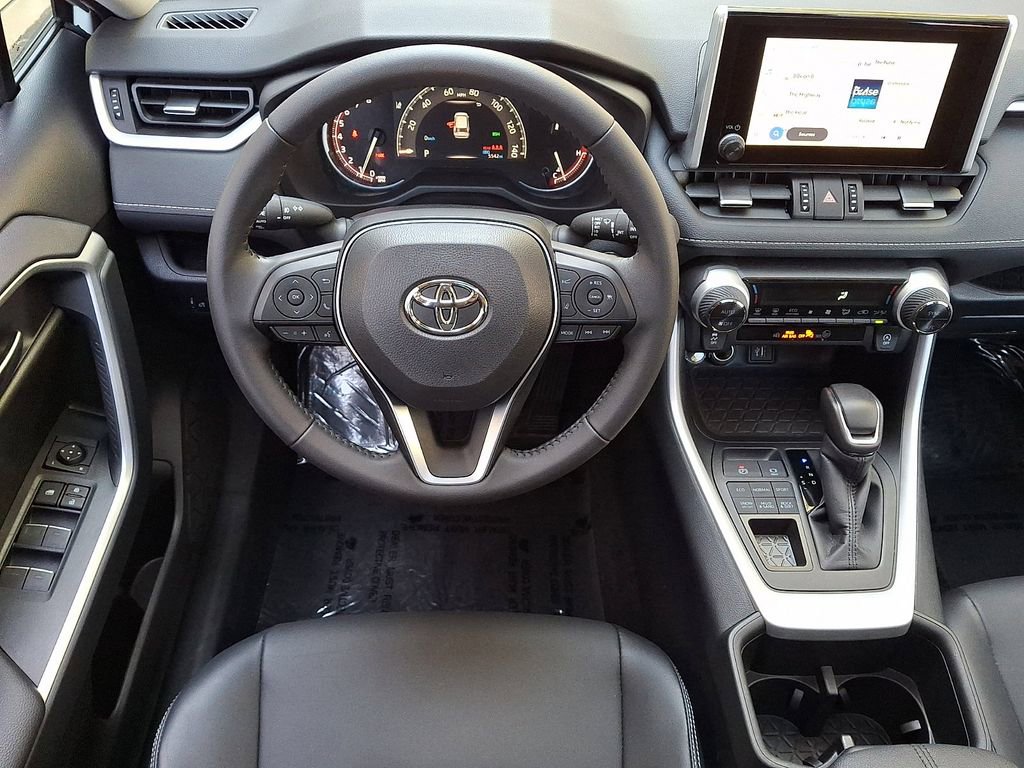 2025 Toyota RAV4 XLE Premium - Photo 12