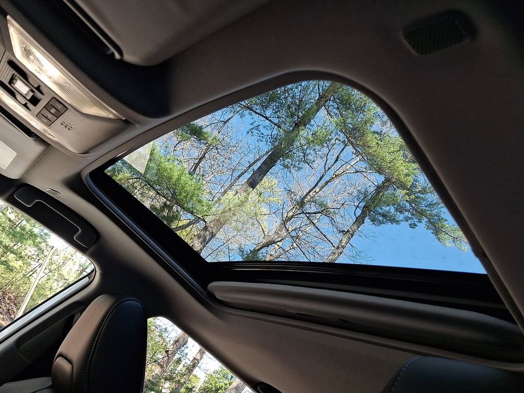 2025 Toyota RAV4 XLE Premium - Photo 26