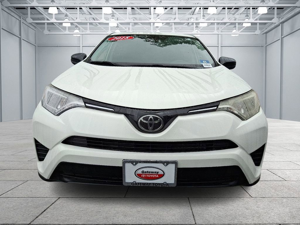 2018 Toyota RAV4 LE photo 2