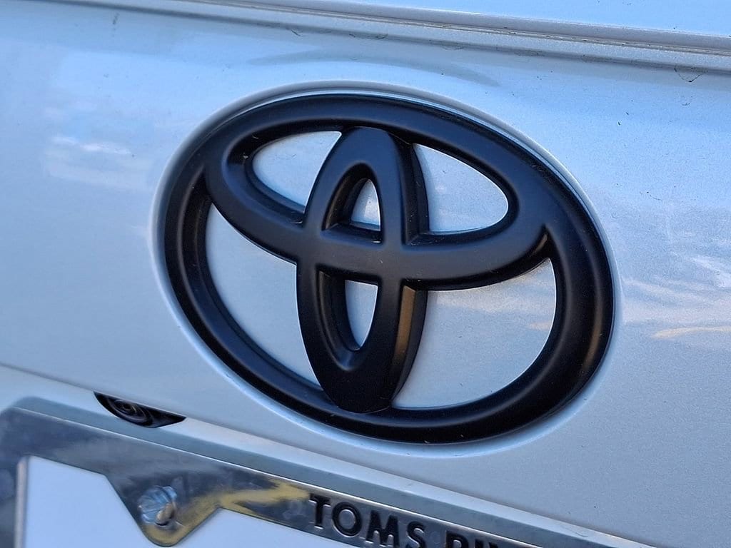 2025 Toyota RAV4 XLE Premium - Photo 30