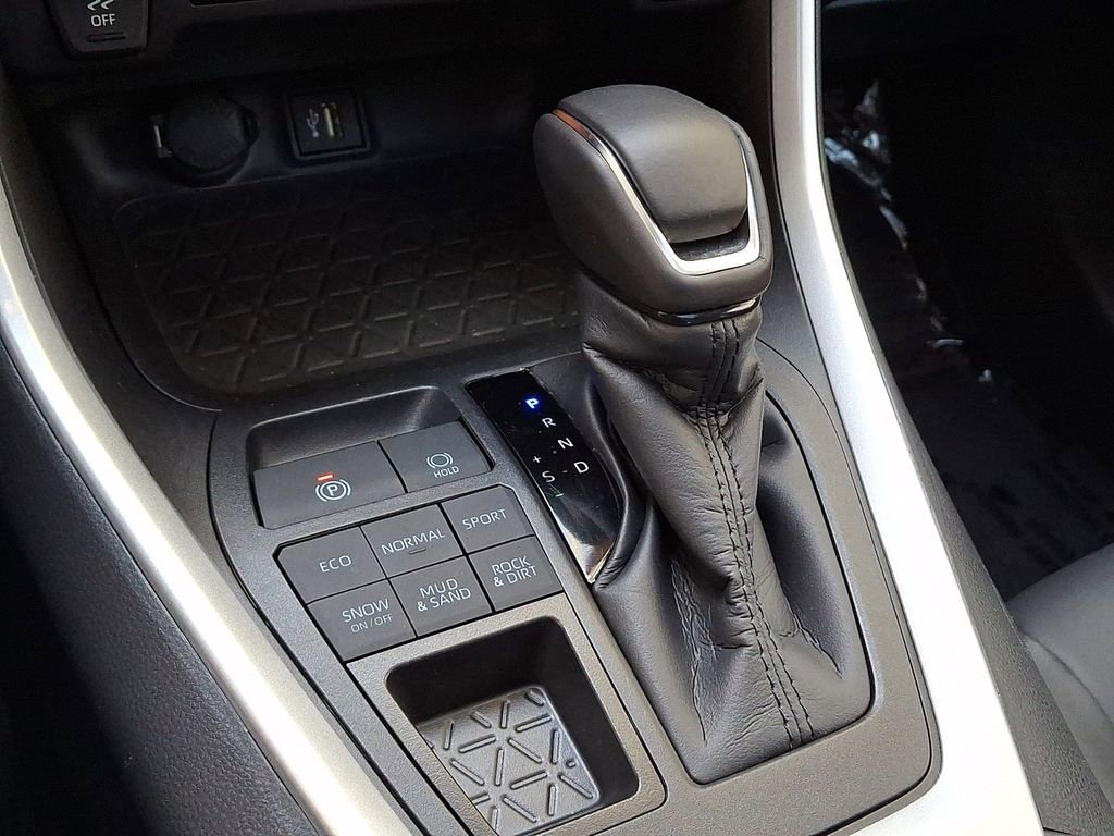 2025 Toyota RAV4 XLE Premium - Photo 15