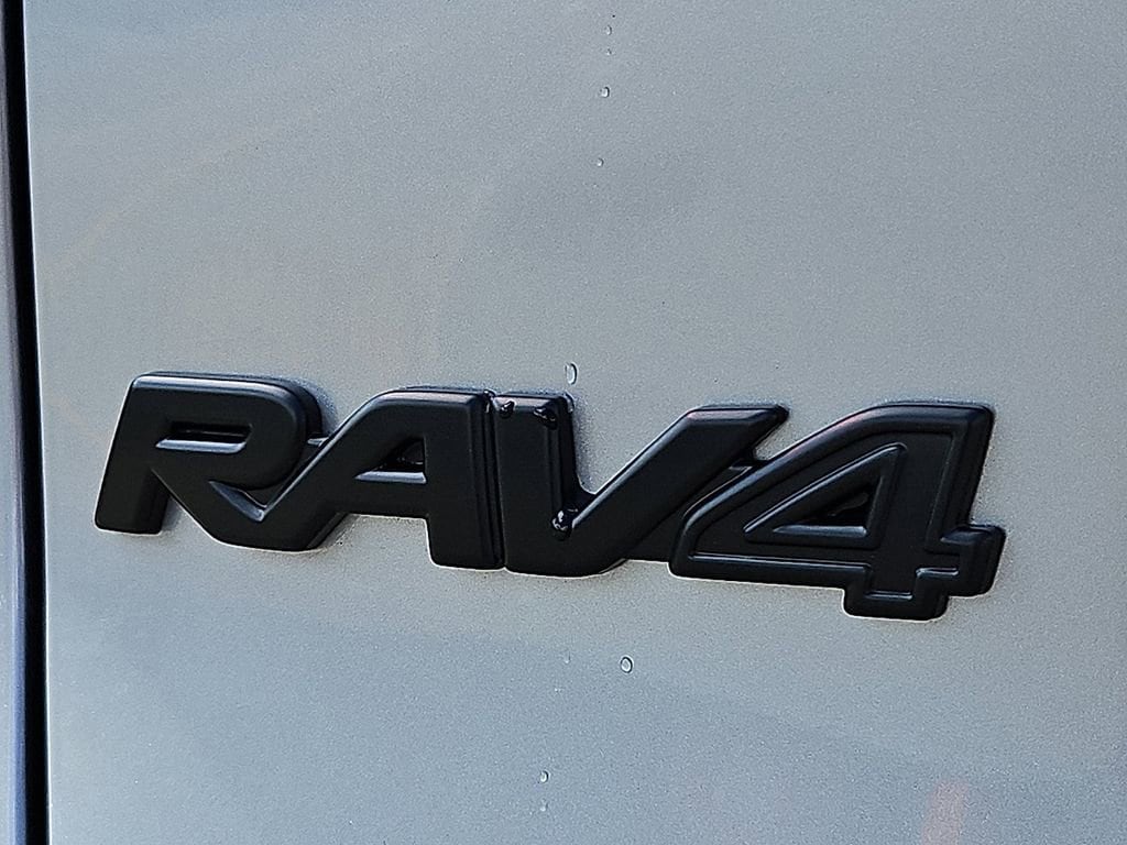 2025 Toyota RAV4 XLE Premium - Photo 20