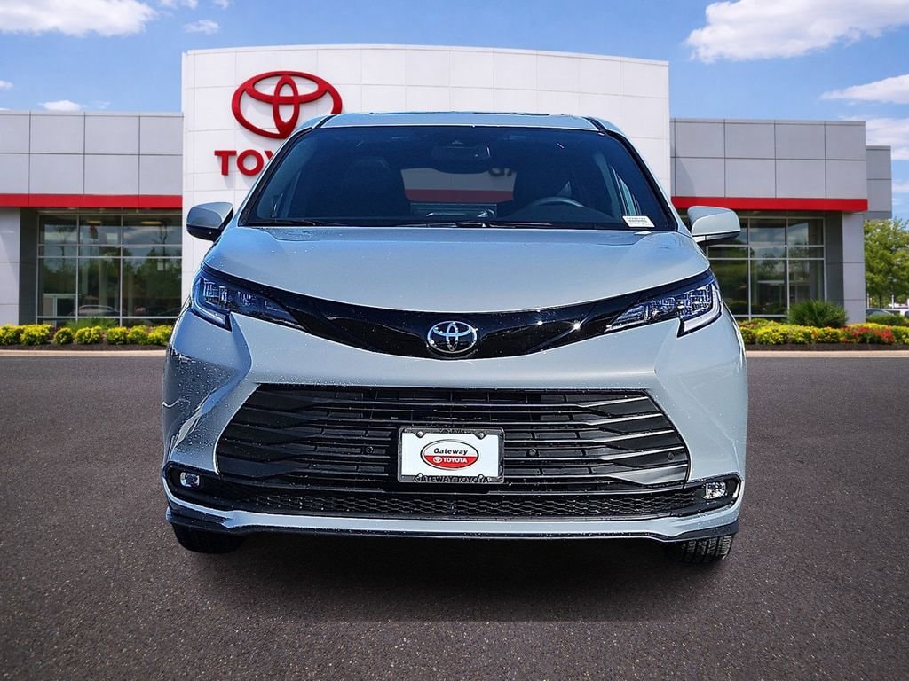 New 2026 Toyota Sienna Woodland Edition WOODLAND EDITION