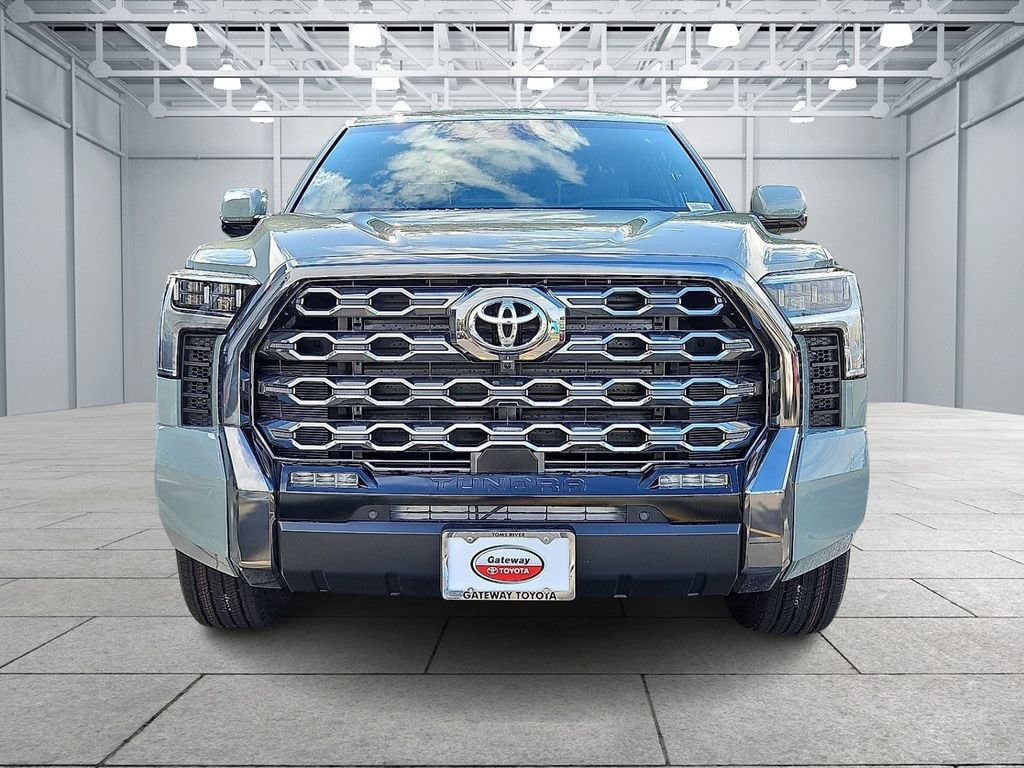 New 2026 Toyota Tundra Platinum PLATINUM CREWMAX 5.5