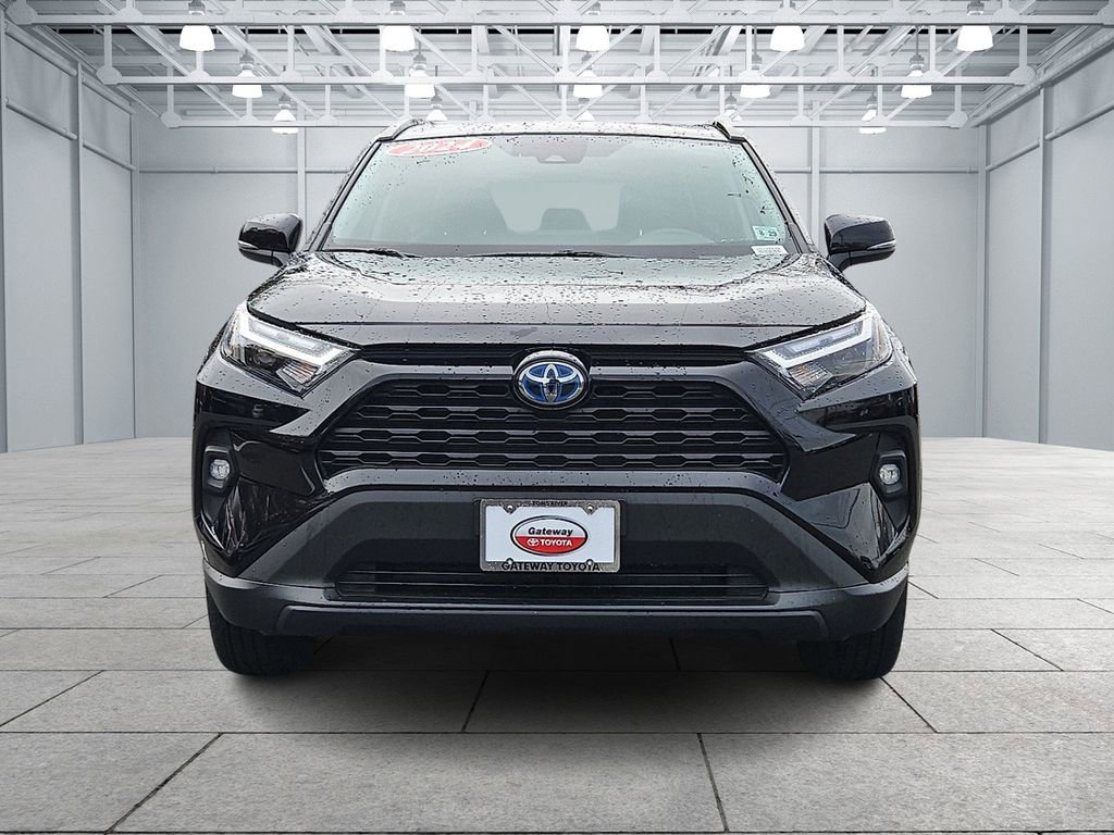 2024 Toyota RAV4 Hybrid XLE Premium photo 2