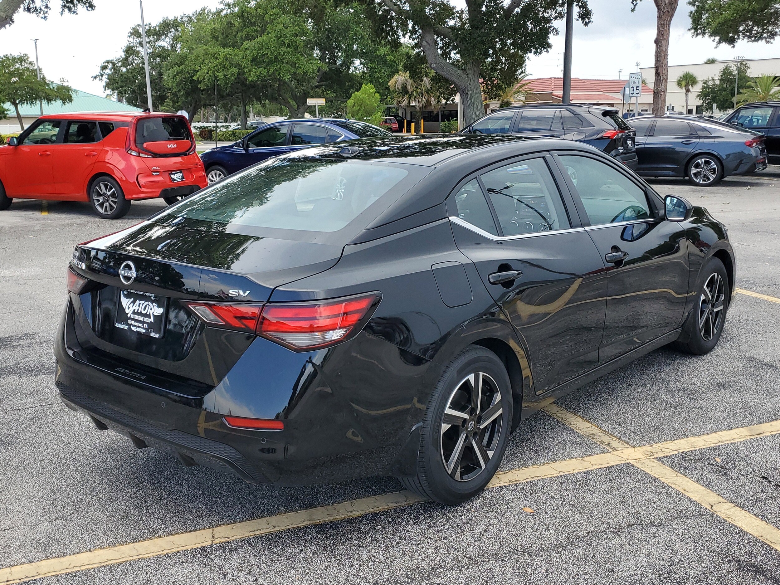 2024 Nissan Sentra SV photo 3