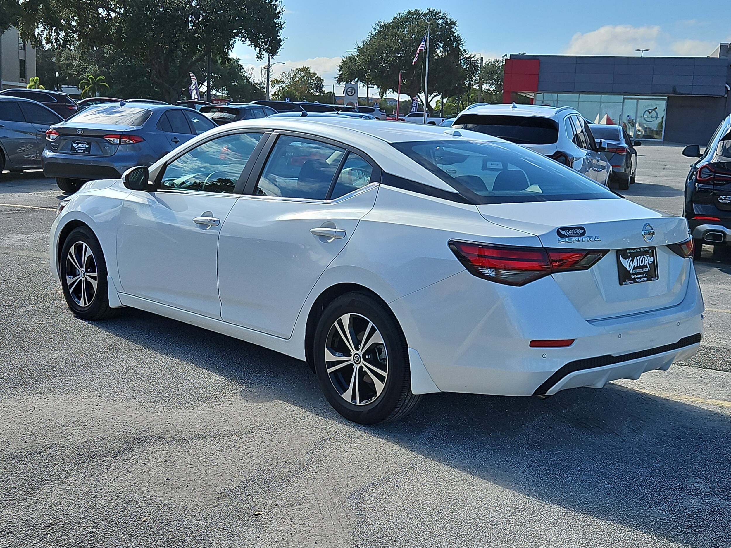2023 Nissan Sentra SV photo 3