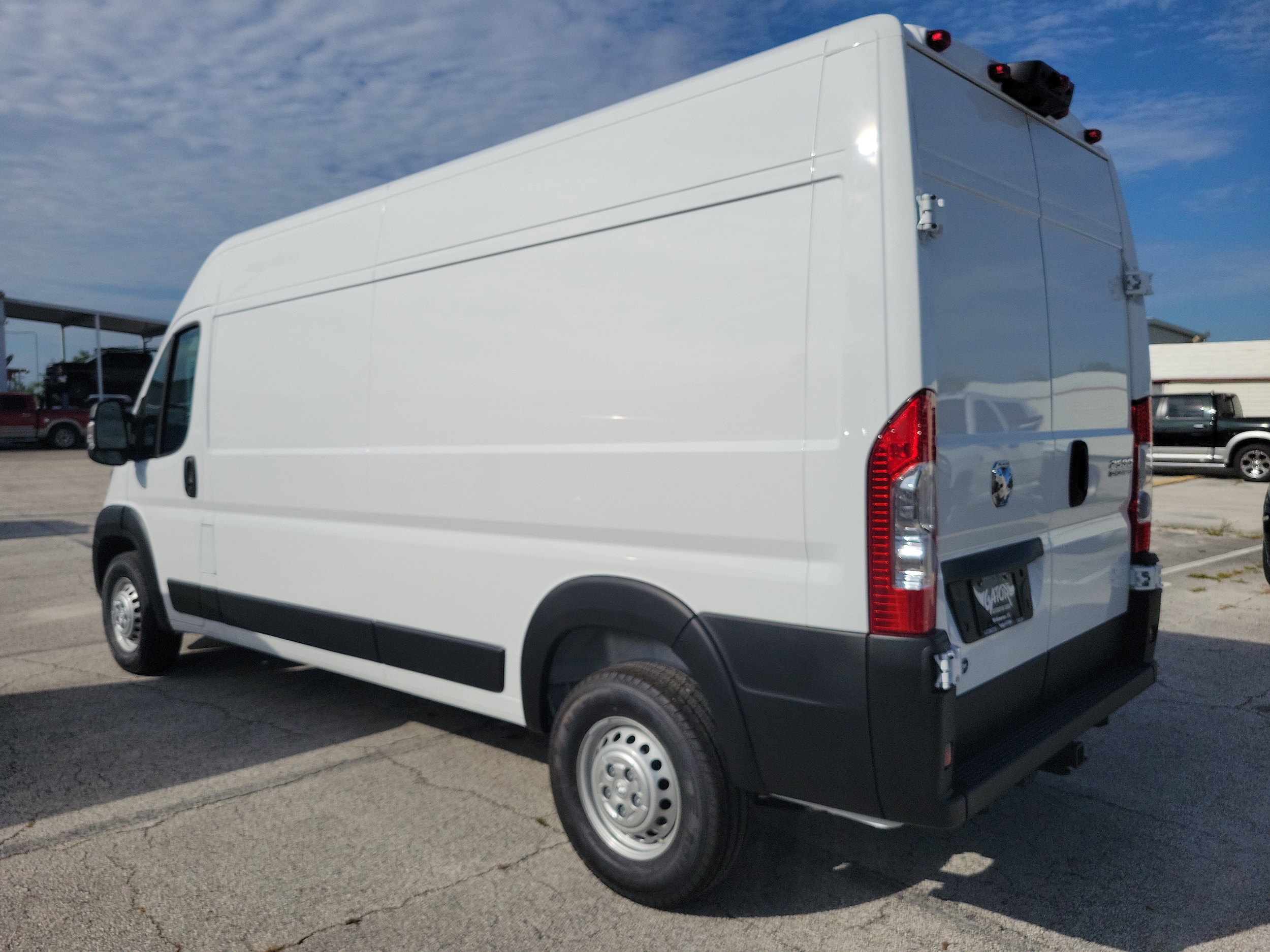 2025 Ram ProMaster 2500 photo 3