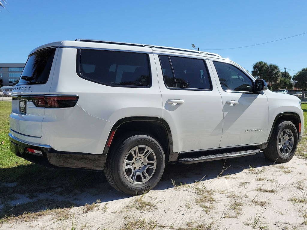 Used 2024 Jeep Wagoneer Base SUV