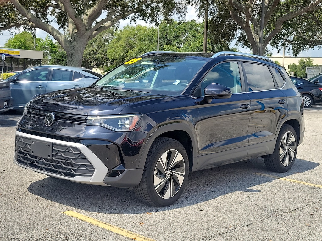 Used 2025 Volkswagen Taos 1.5T SE SUV