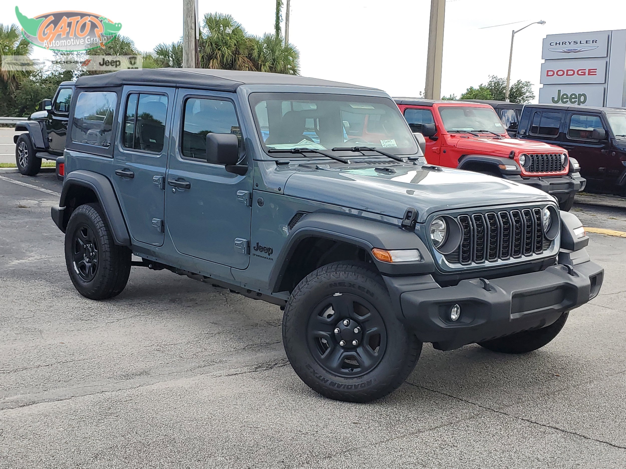 2026 Jeep Wrangler 4-Door Sport's photo