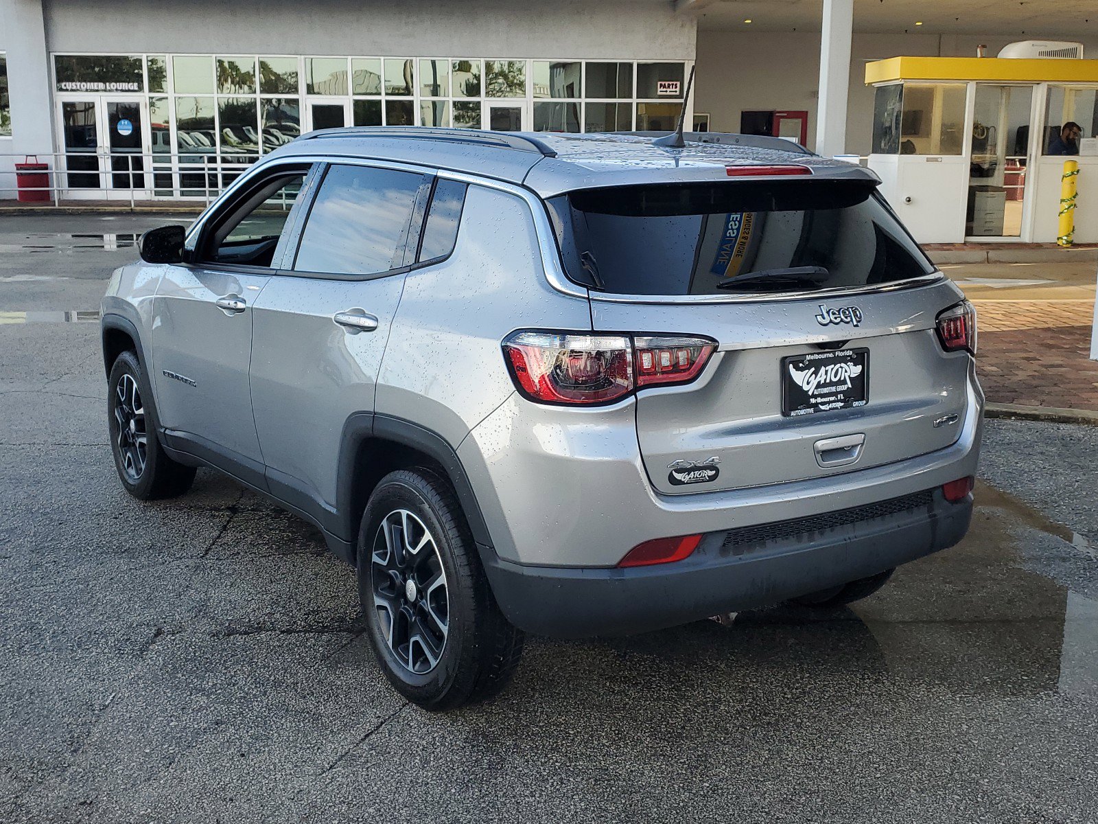 2022 Jeep Compass Latitude photo 4