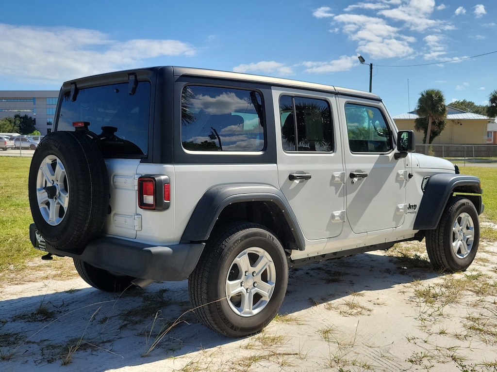 Used 2022 Jeep Wrangler Unlimited Sport SUV