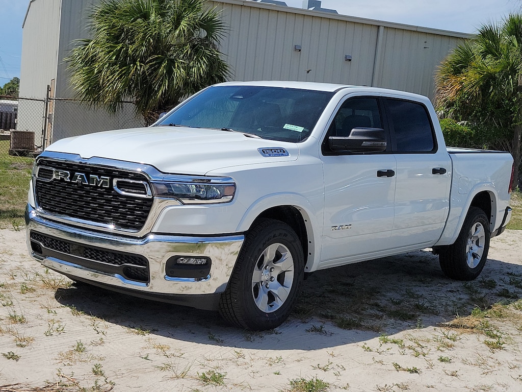 New 2026 Ram 1500 BIG HORN CREW CAB 4X2 5'7 BOX Pickup