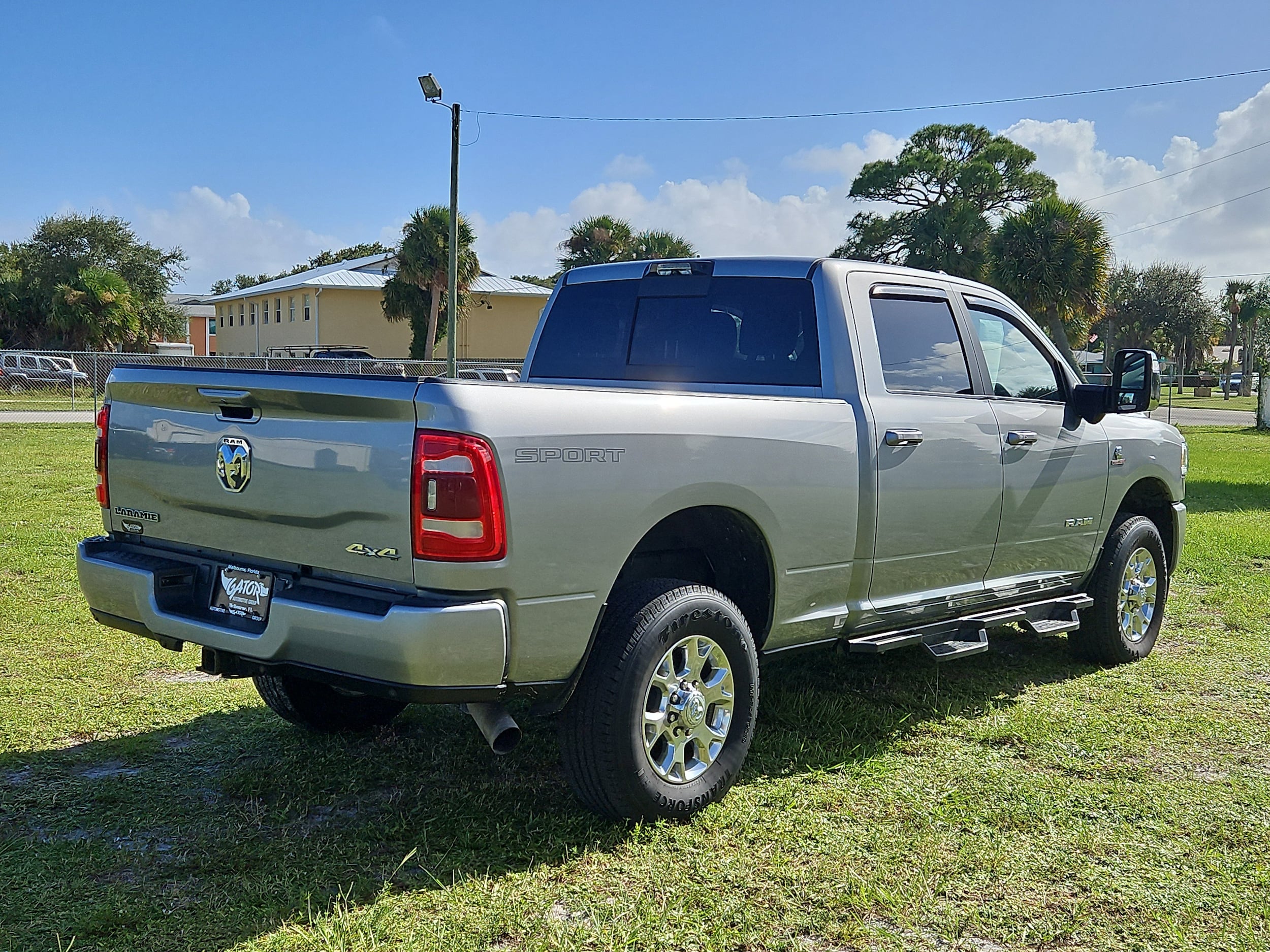 2023 Ram 2500 Laramie photo 4