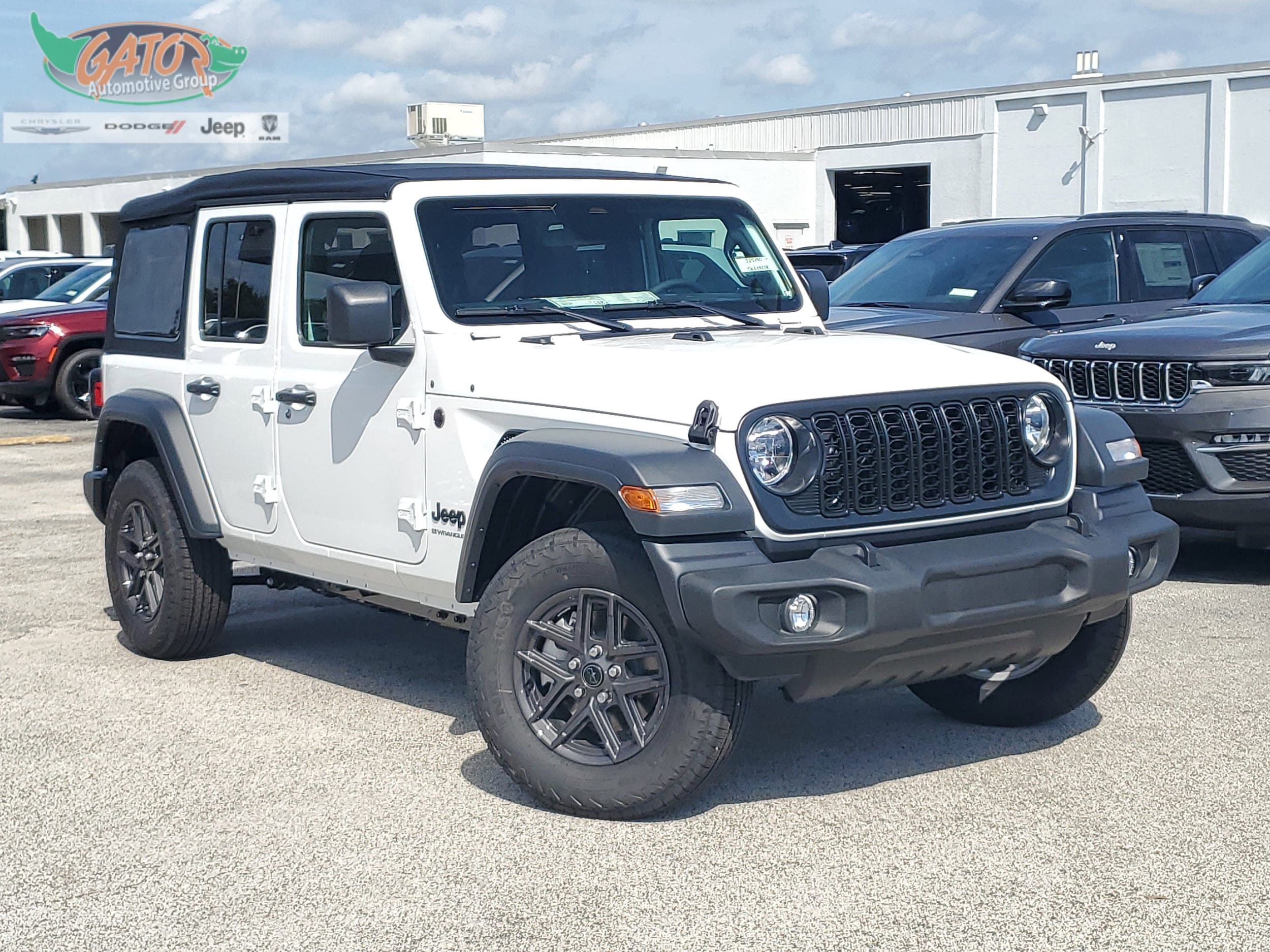 2025 Jeep Wrangler 4-Door Sport S's photo