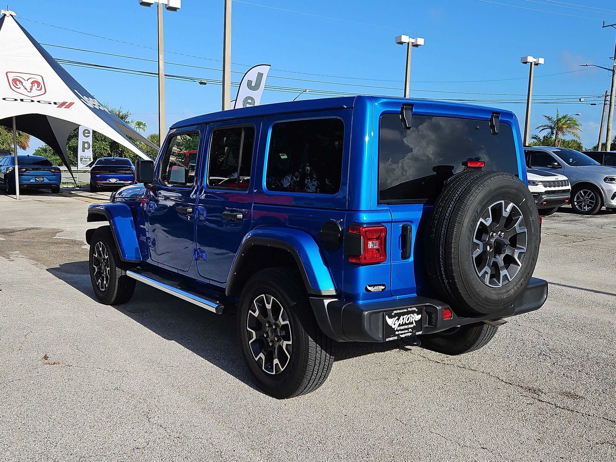 2024 Jeep Wrangler Sahara photo 2