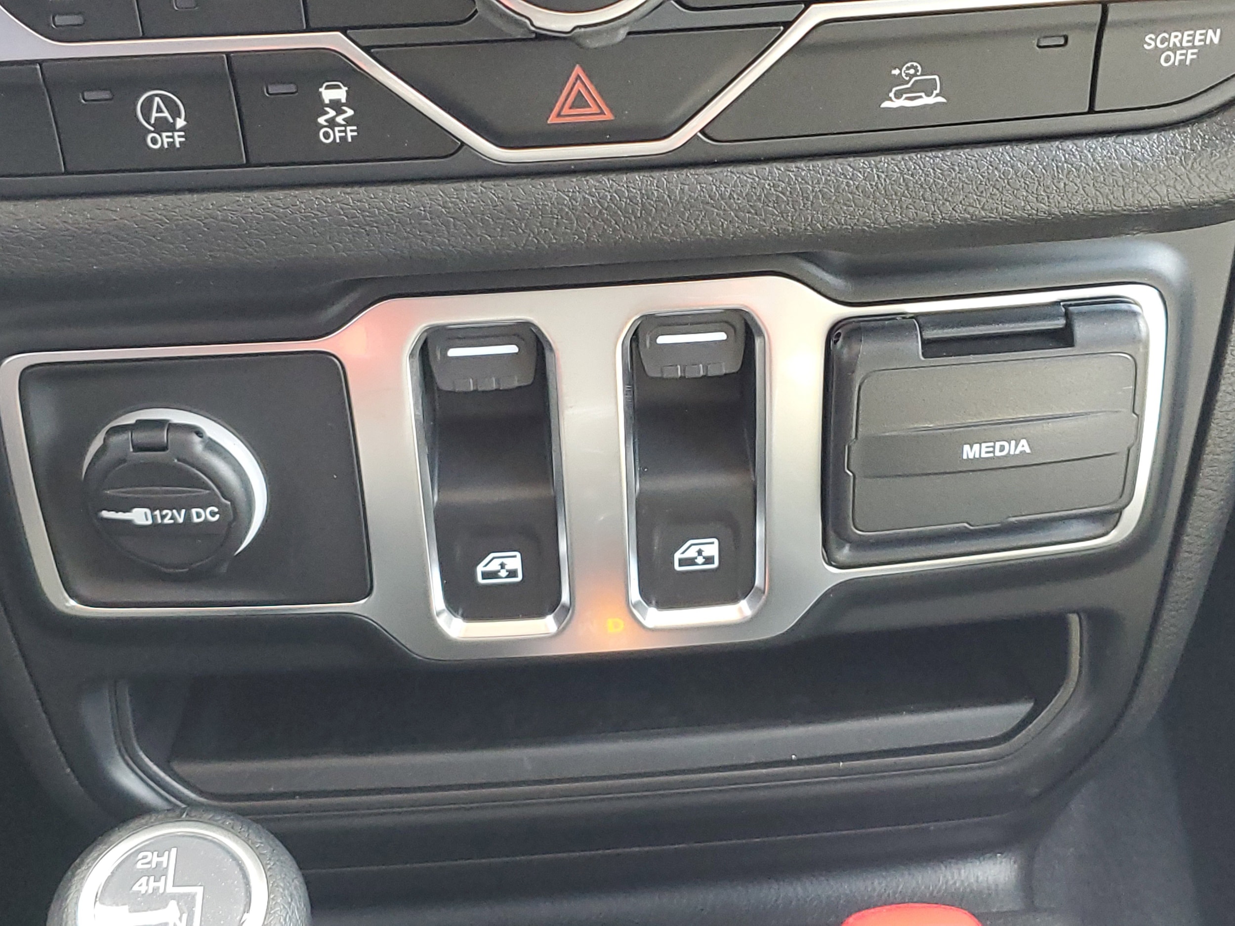 2025 Jeep Wrangler 2-Door Sport S - Photo 19