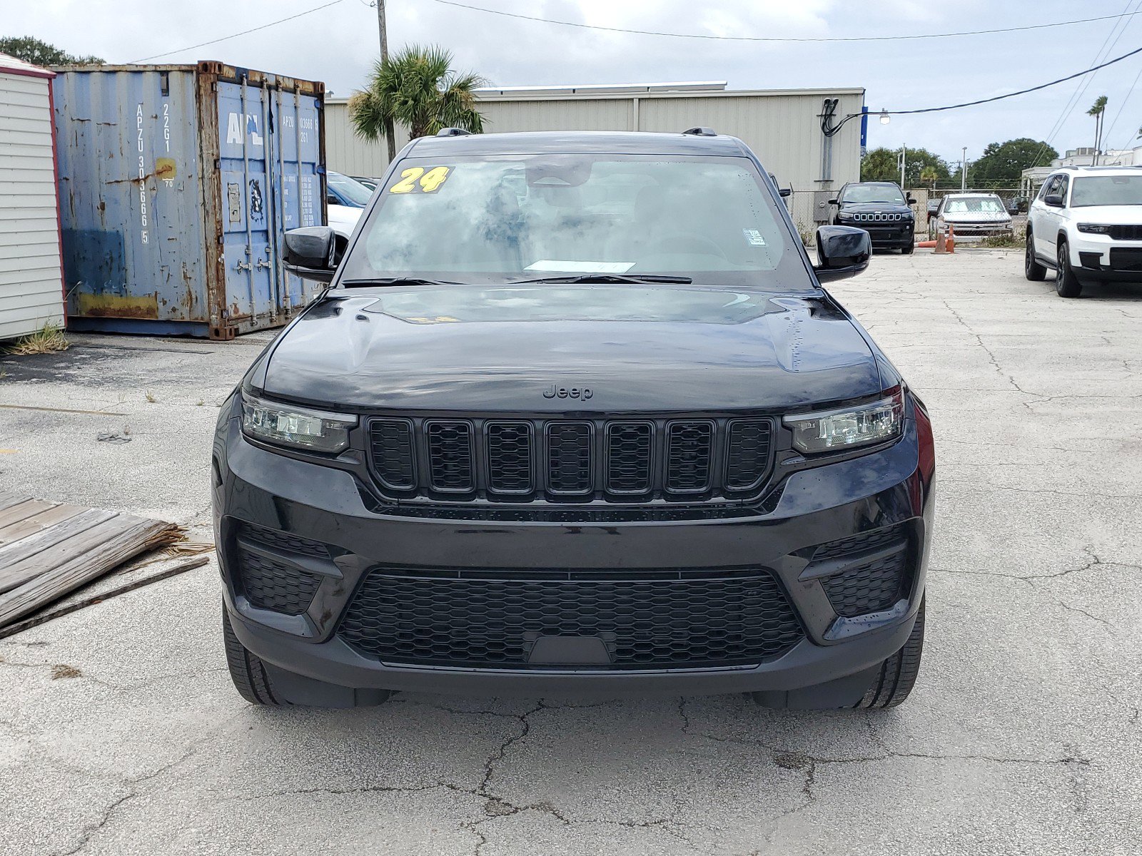 Used 2024 Jeep Grand Cherokee Altitude with VIN 1C4RJHAG7RC705338 for sale in Melbourne, FL