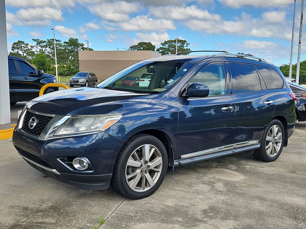 Used 2016 Nissan Pathfinder Platinum SUV