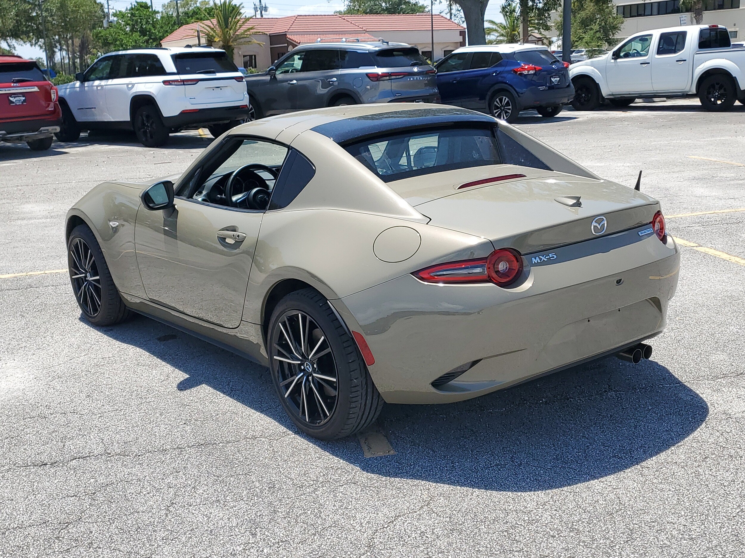 2024 Mazda MX-5 Miata Miata RF Grand Touring photo 4