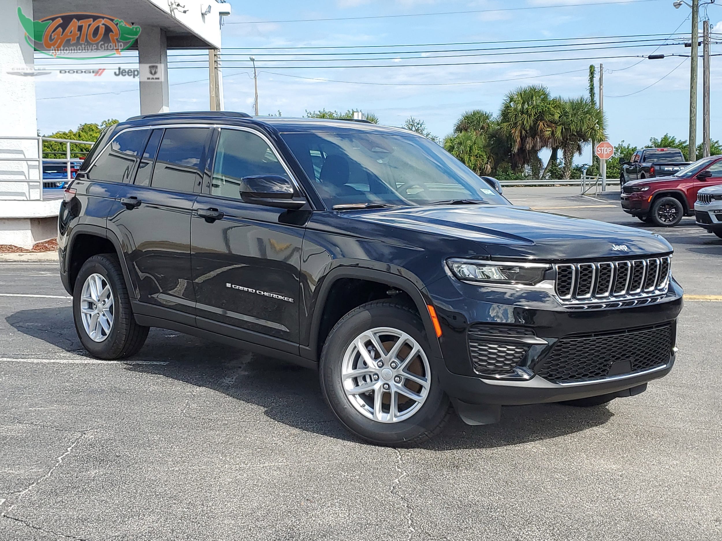 2025 Jeep Grand Cherokee Laredo's photo