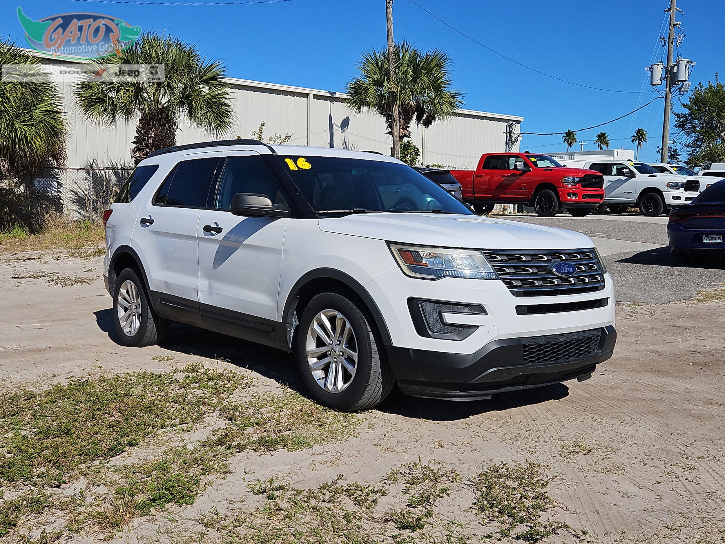 2016 Ford Explorer Base's photo