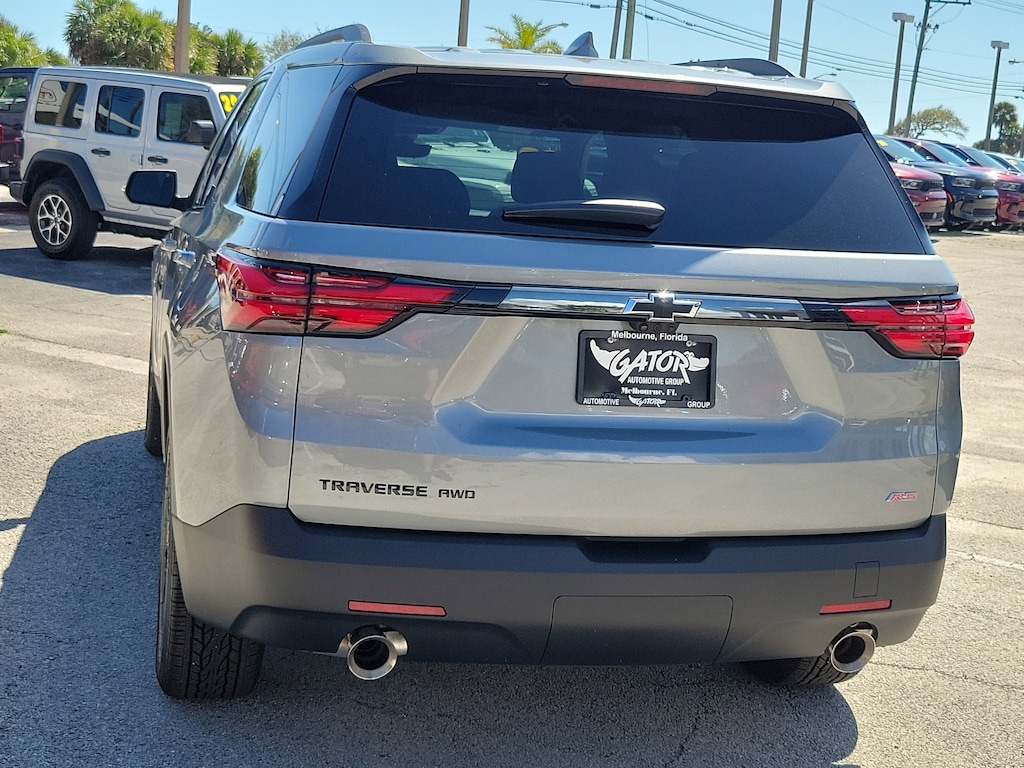 Used 2023 Chevrolet Traverse RS SUV