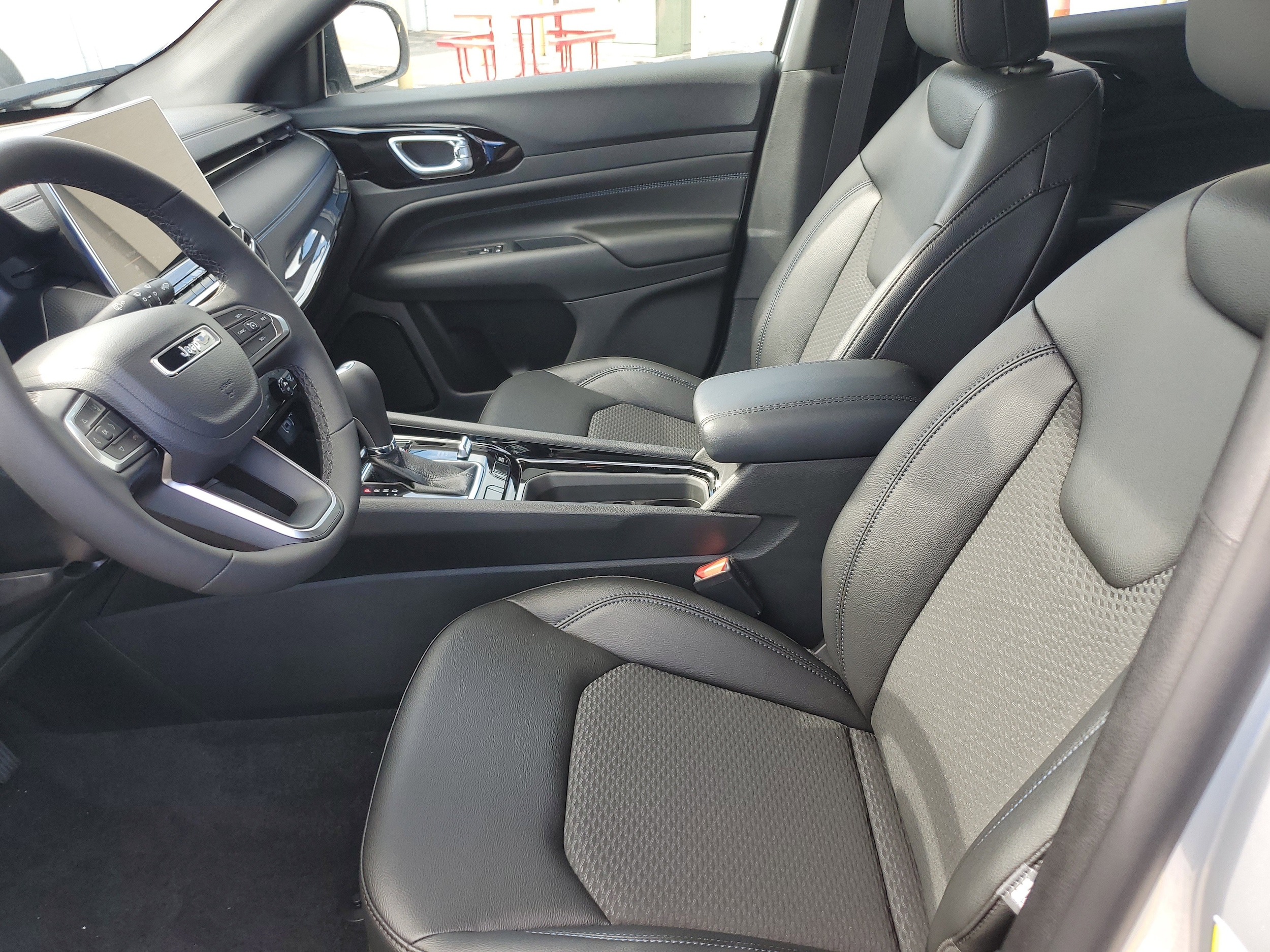2026 Jeep Compass Latitude Altitude - Photo 8