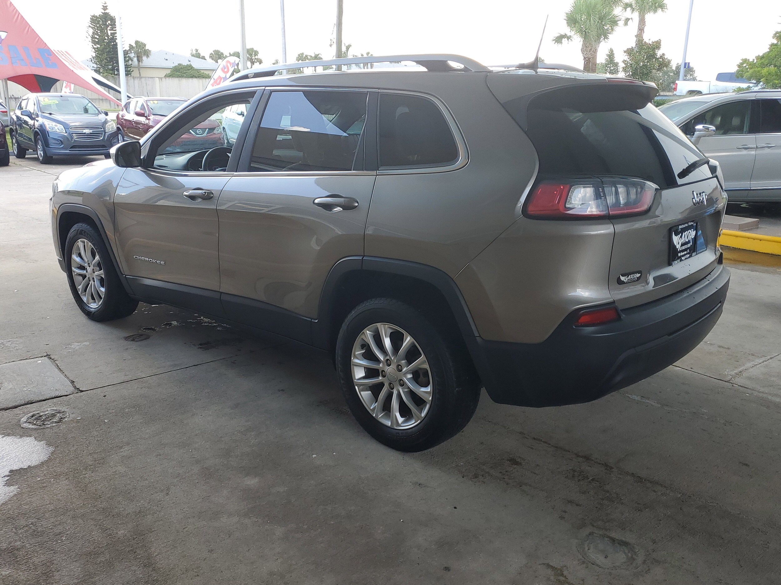 2019 Jeep Cherokee Latitude photo 3