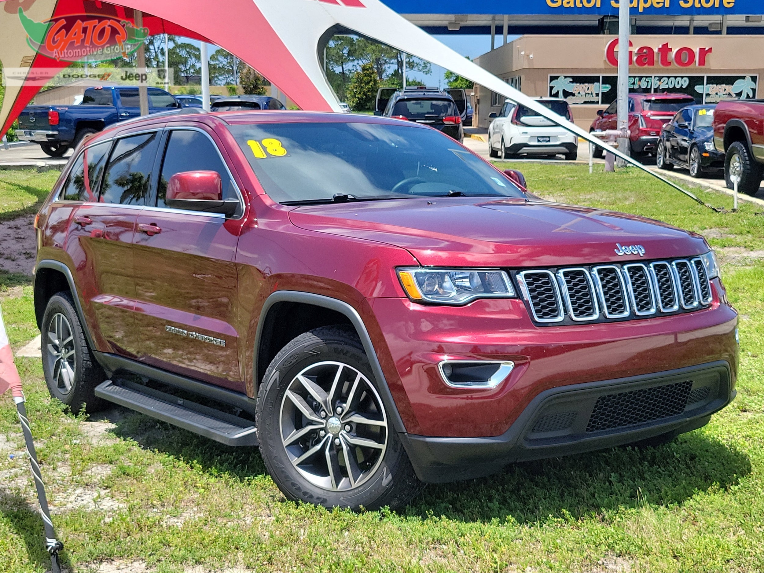 2018 Jeep Grand Cherokee Laredo E 4WD's photo