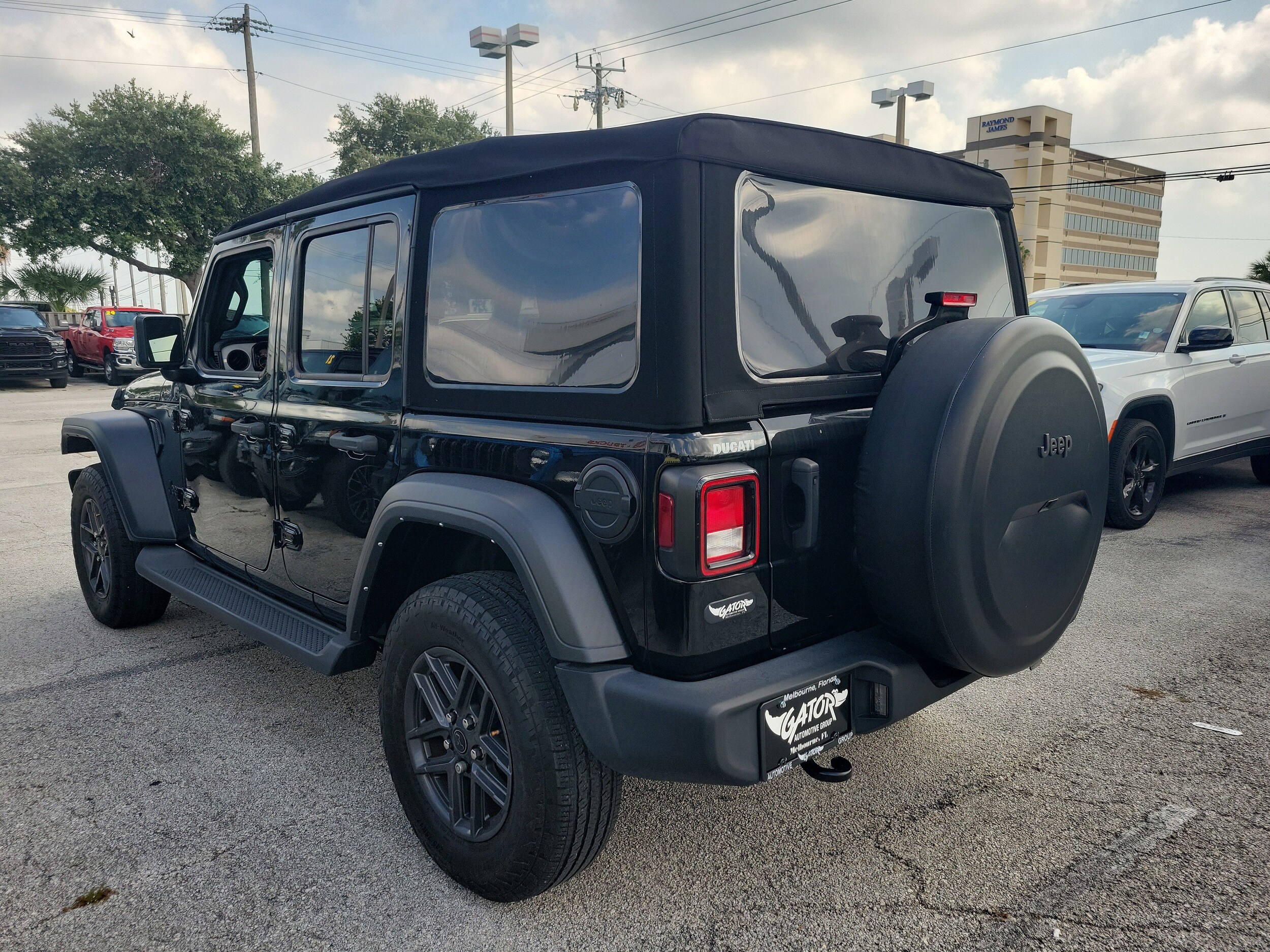 2024 Jeep Wrangler Sport S photo 3