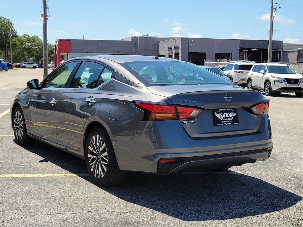 Used 2025 Nissan Altima SV Sedan