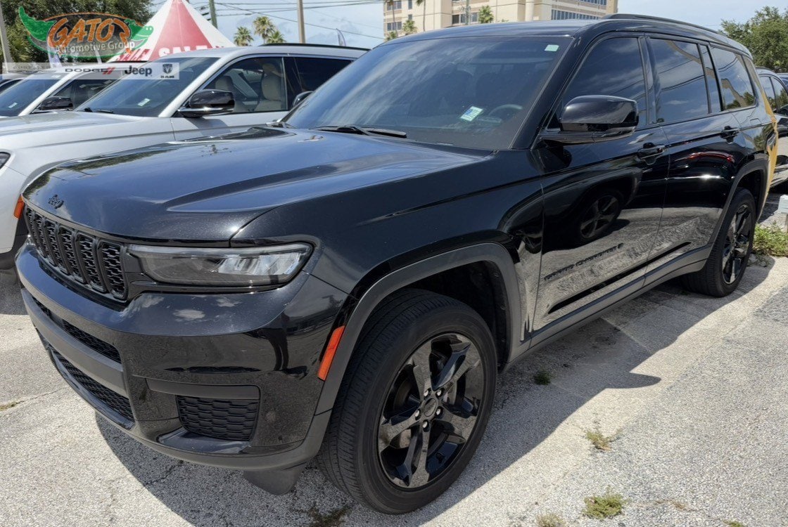 2023 Jeep Grand Cherokee L Altitude 4x4's photo