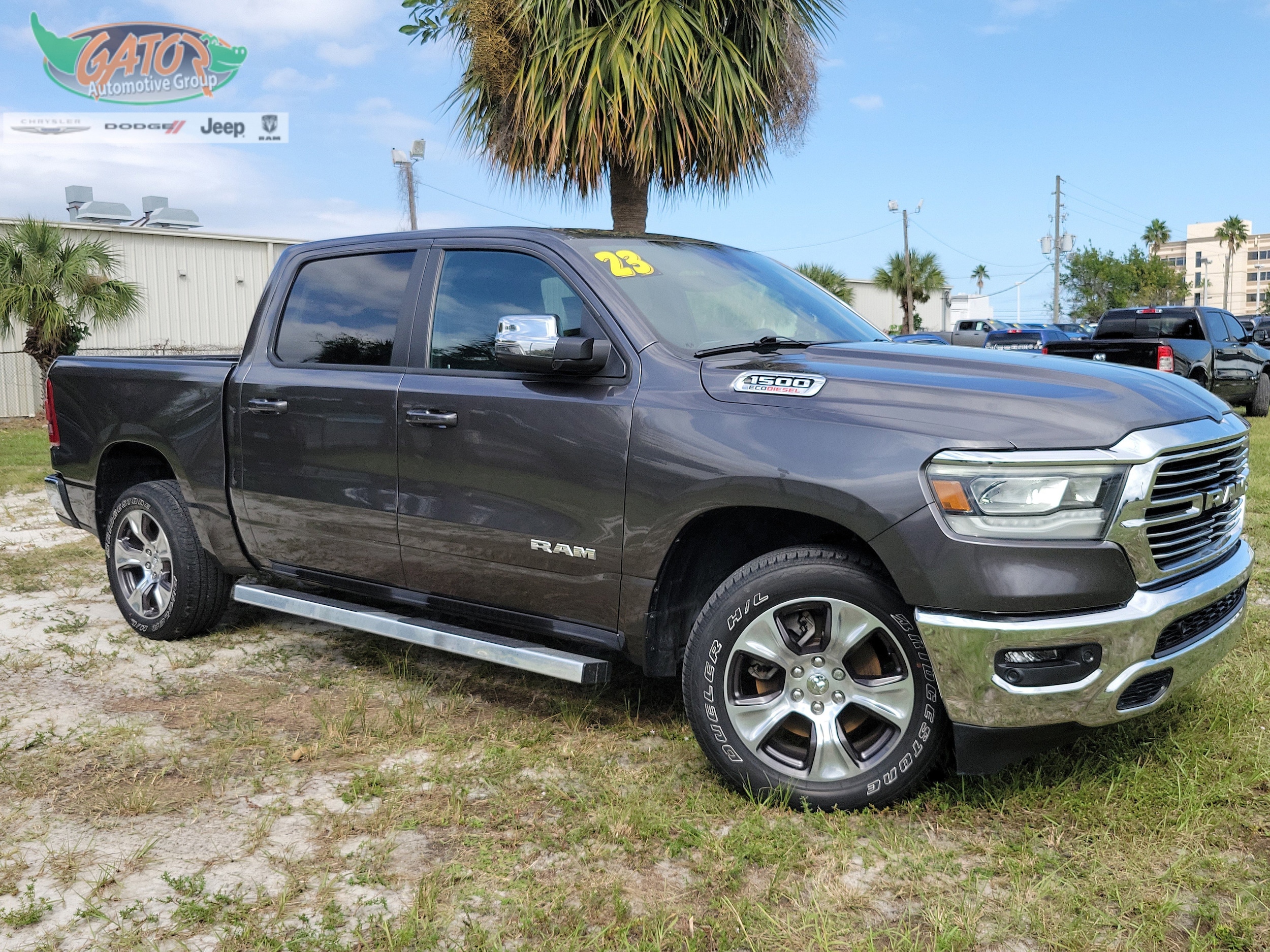 2023 RAM 1500 Laramie 4x4 Crew Cab 5'7's photo