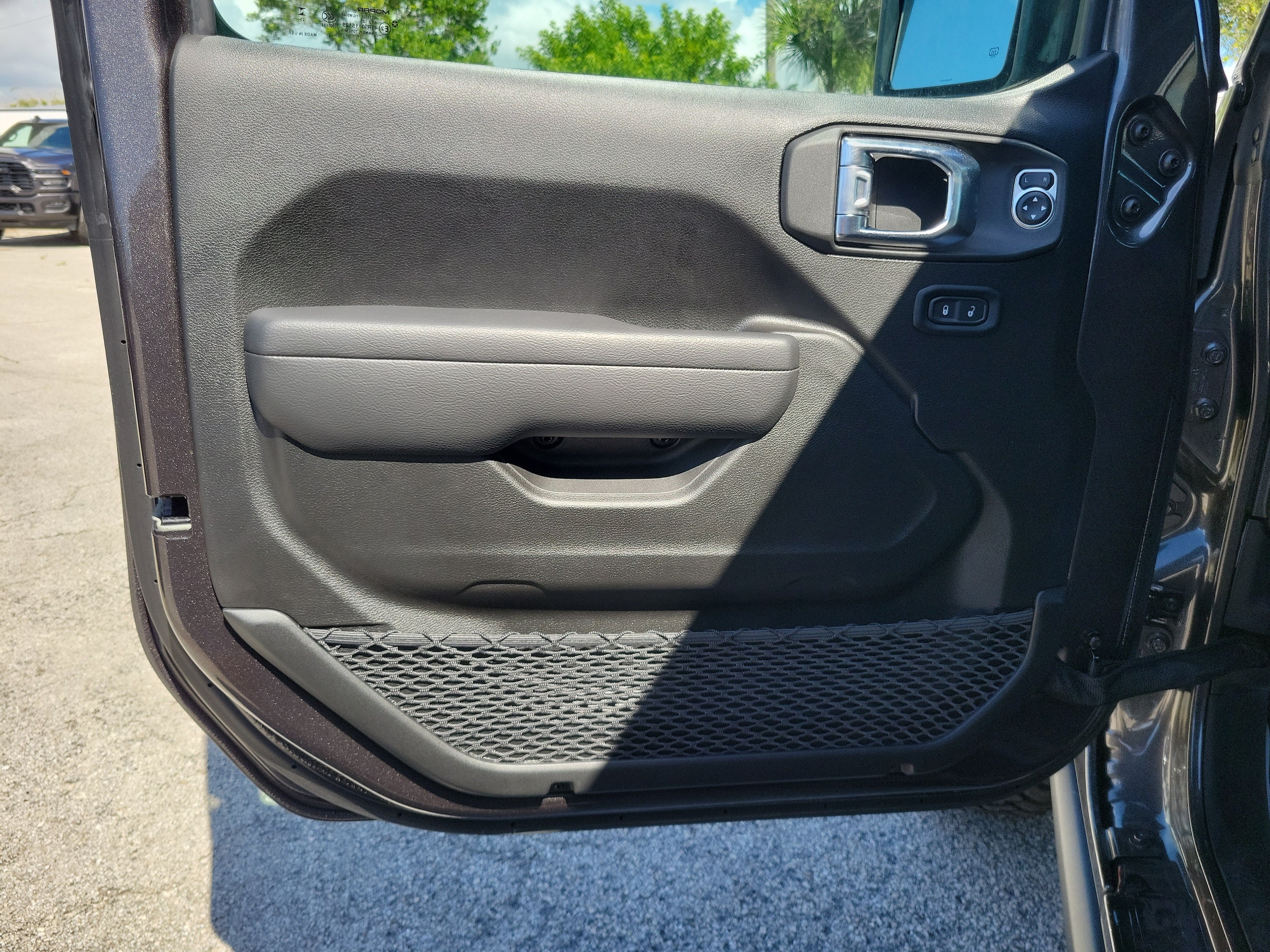 2026 Jeep Wrangler 4-Door Willys - Photo 10