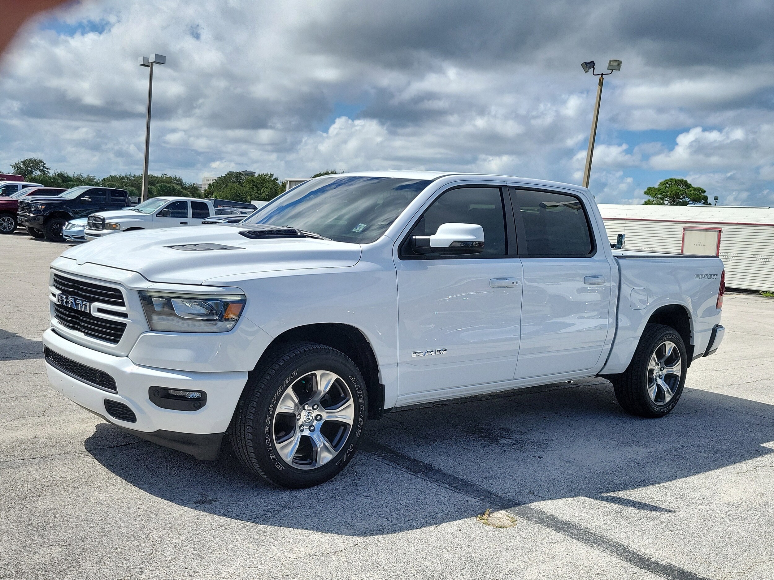 2023 Ram 1500 Laramie photo 2