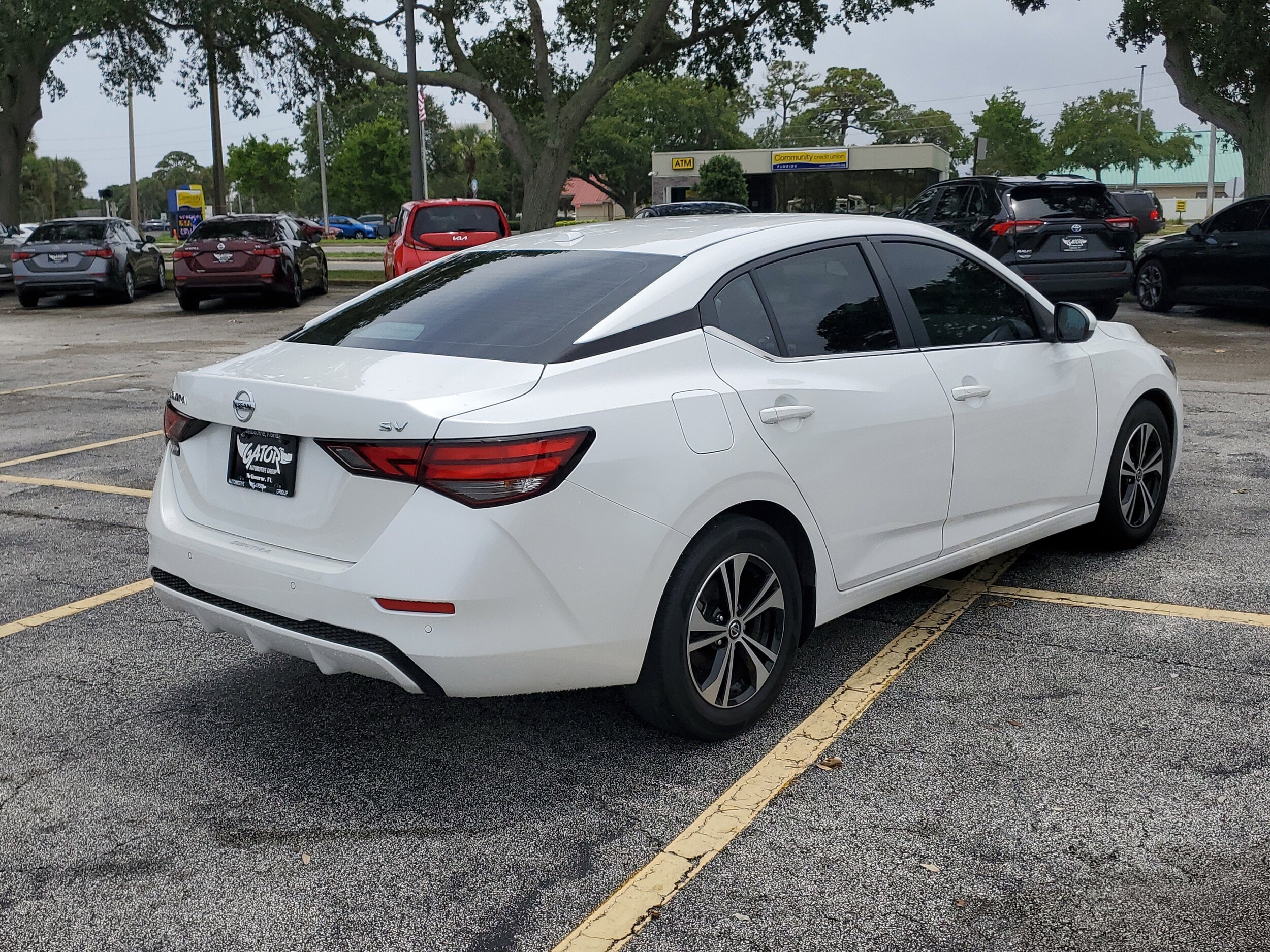 2023 Nissan Sentra SV photo 3