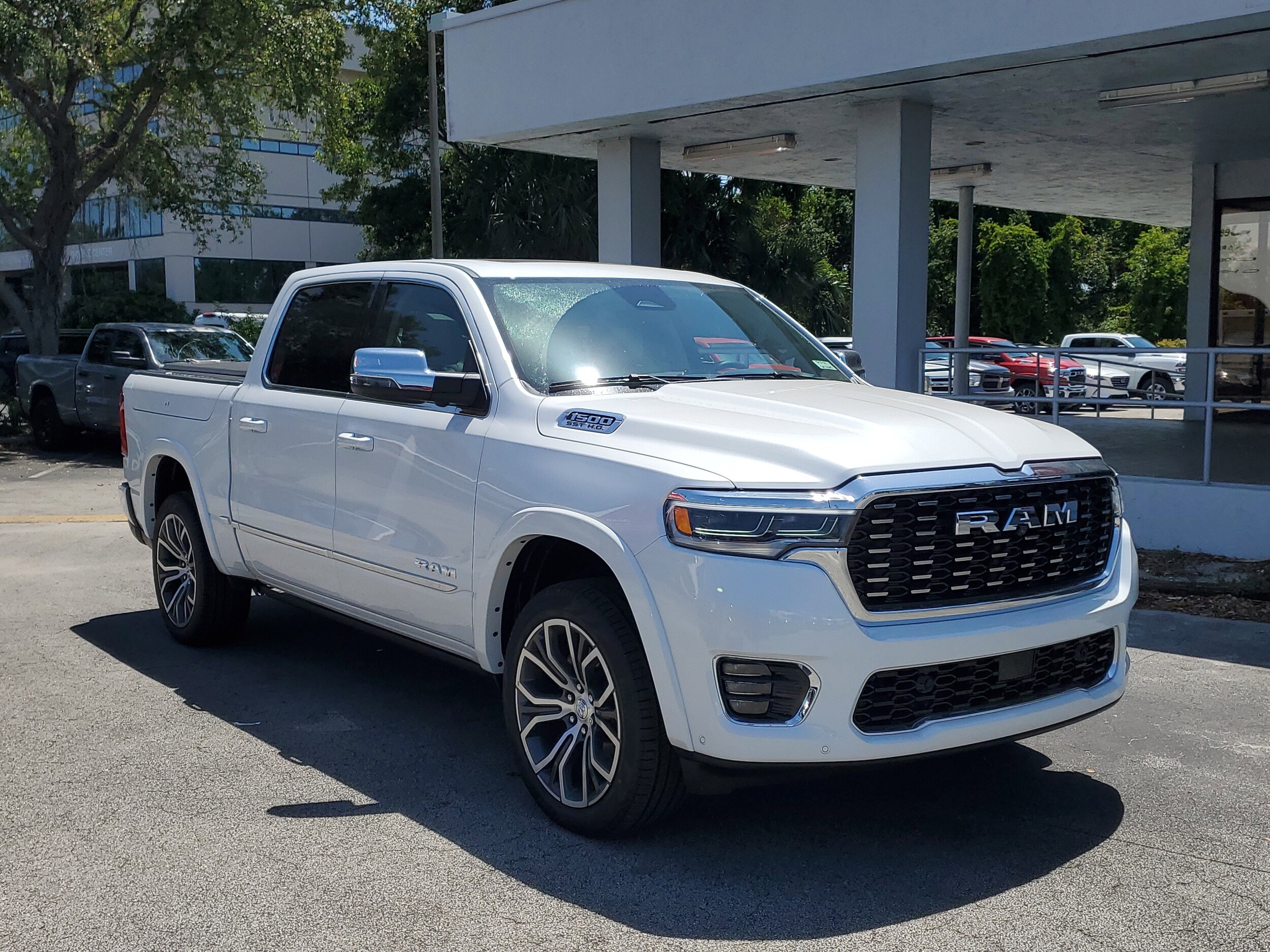 2025 Ram 1500 photo 2
