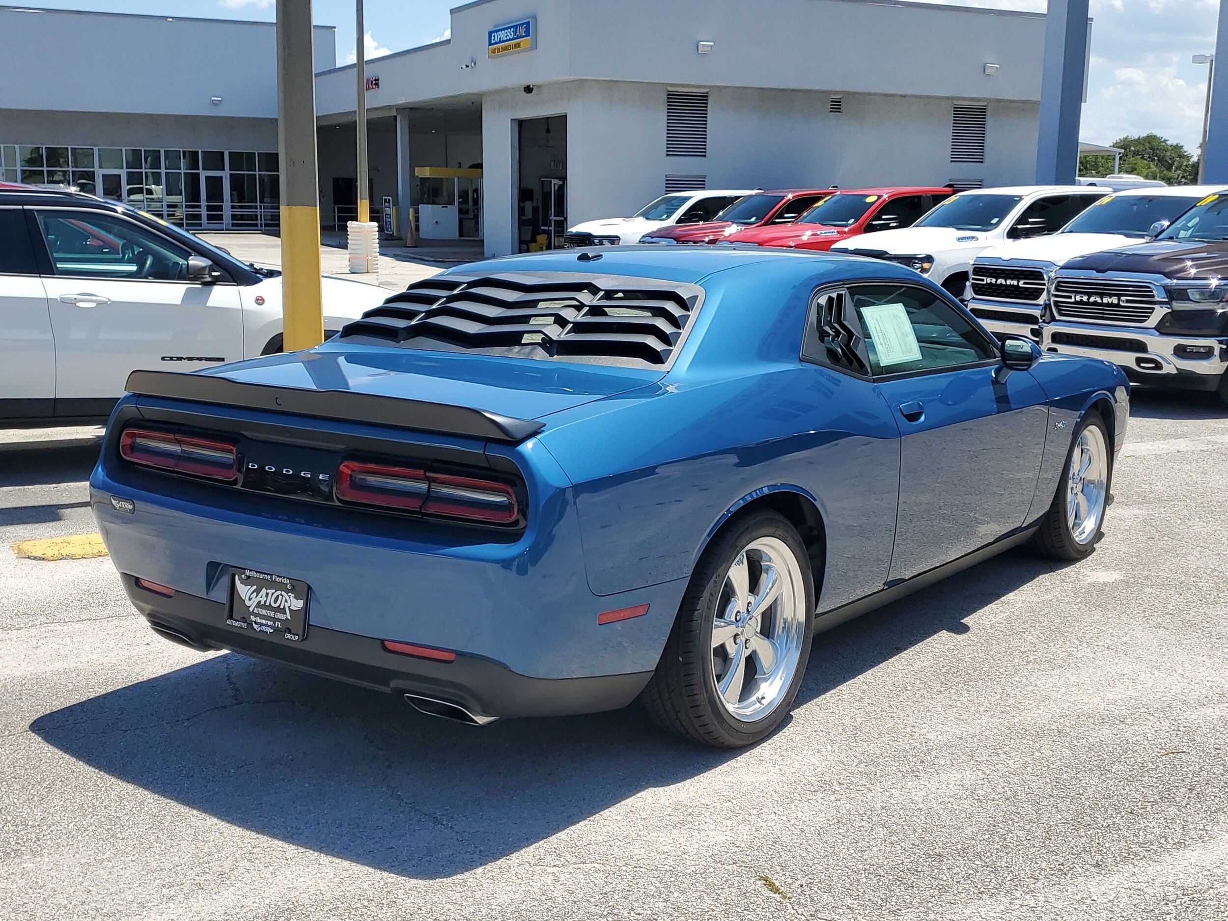 2023 Dodge Challenger R/T photo 3