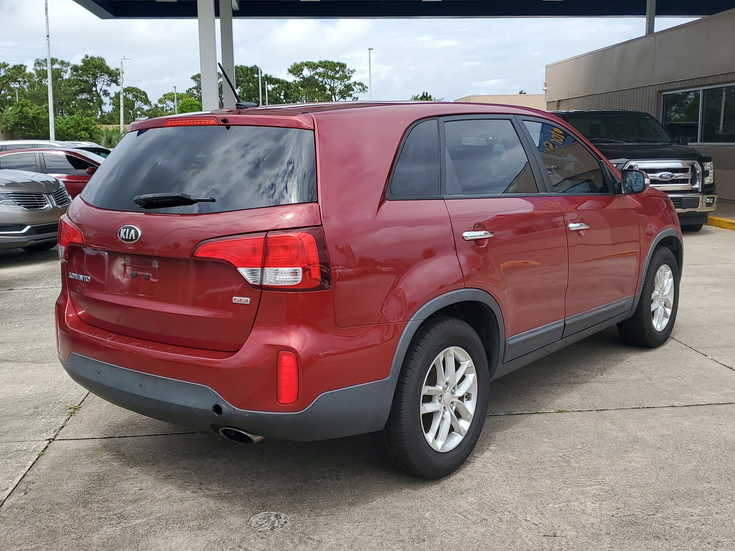 2015 Kia Sorento LX photo 2